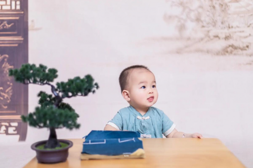 广州借卵试管代怀包男孩宝宝发烧有哪些症状